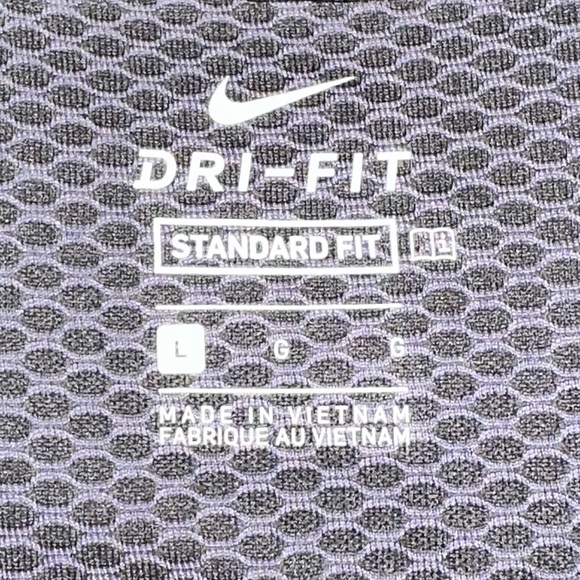 Nike Dri-fit Women’s Large Sleeveless with zip front collar - Picture 3 of 3